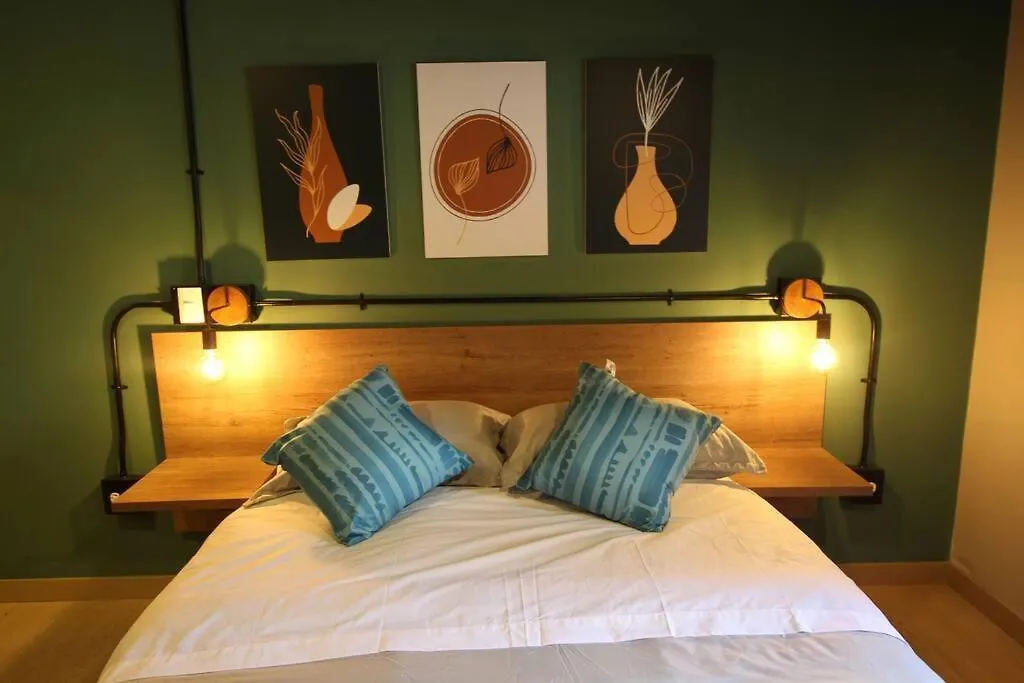 Apartamento Centro Comercial Los Molinos - One203 By Roots Rentals ميديلين 0*,  كولومبيا